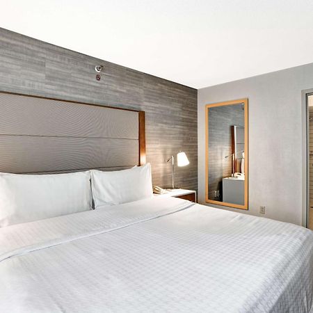 Homewood Suites By Hilton Chicago Downtown Екстериор снимка