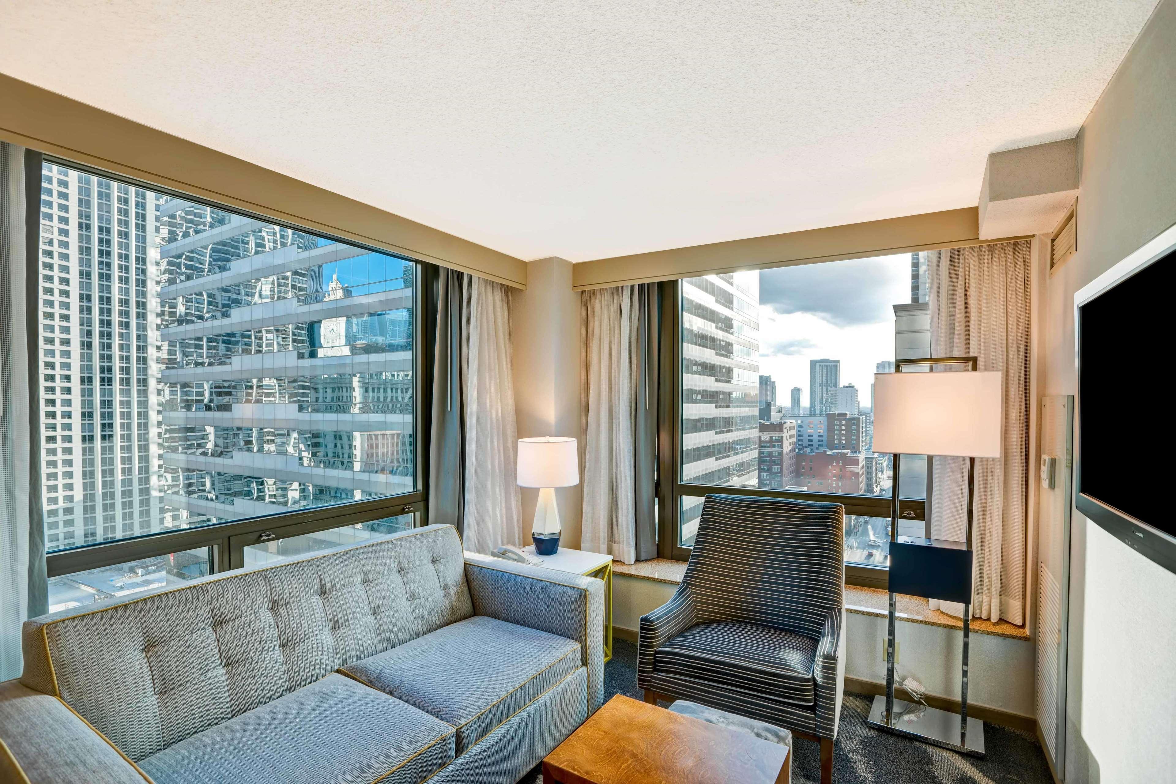 Homewood Suites By Hilton Chicago Downtown Екстериор снимка
