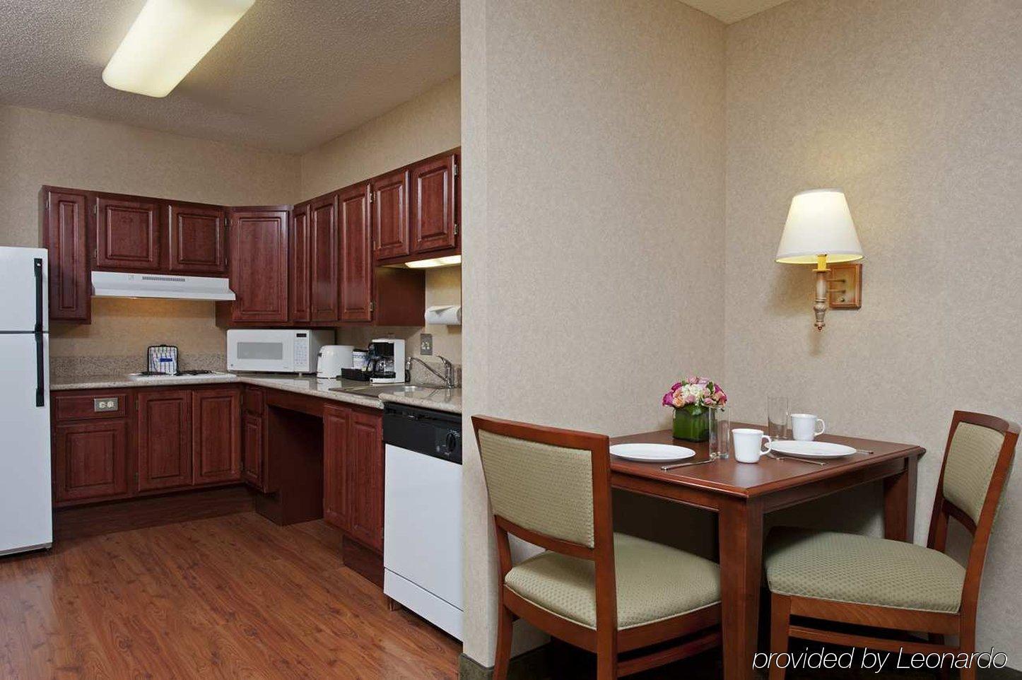 Homewood Suites By Hilton Chicago Downtown Стая снимка