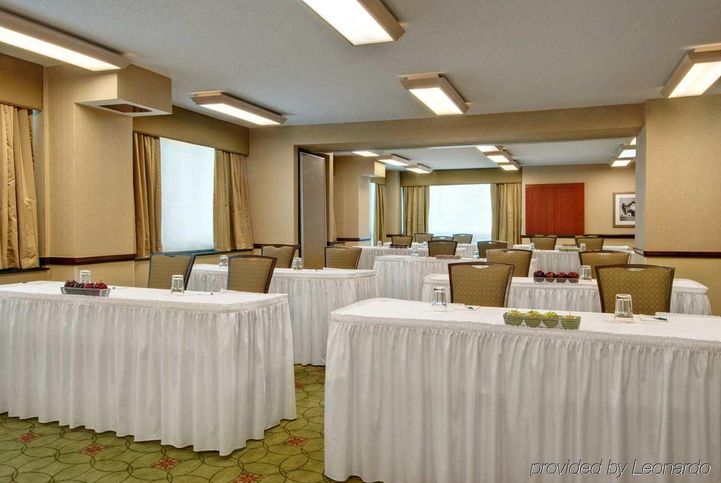 Homewood Suites By Hilton Chicago Downtown Съоръжения снимка